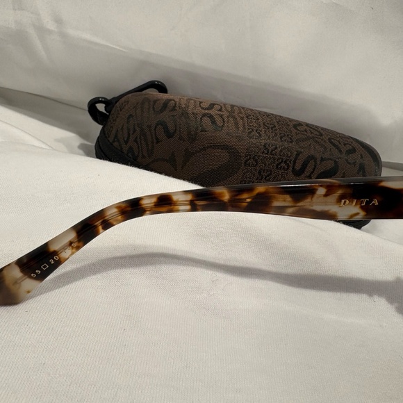 NEW! DITA DAYTRIPPER 22031-C-CMT-GLD; TOURTOISE & GOLD FRAME W/ BROWN GRADIENT L - Picture 7 of 7